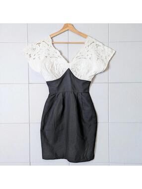 Vintage 80s retro lace bodice tulip skirt dress